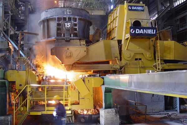 تعویق تصمیم‌گیری اتحادیه اروپا برای افزایش تعرفه واردات فولاد از ایران 