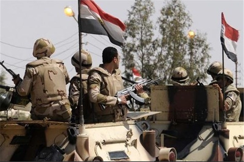 ارتش مصر در سینا به دنبال تروریست
