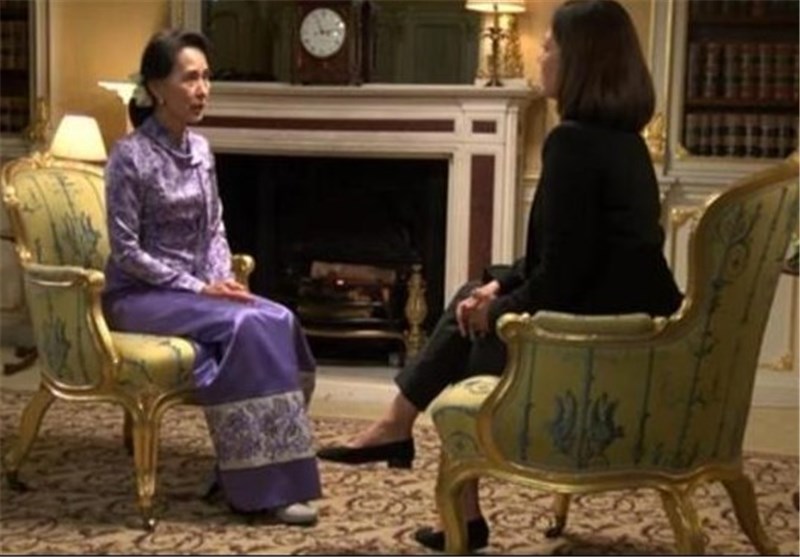  عصبانیت وزیر خارجه میانمار از سوال خبرنگار مسلمان 