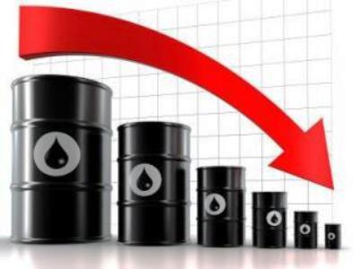  سخنان مقام عربستانی قیمت نفت را ۴ درصد کاهش داد