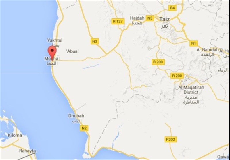 حمله کشتی‌‌های جنگی عربستان به بندر المخا در غرب یمن 