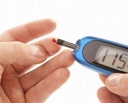 این دستگاه تست قند خون نیازی به گرفتن خون از بدن ندارد 