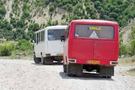 توقيف دو دستگاه ميني بوس با راننده هاي بدون گواهينامه