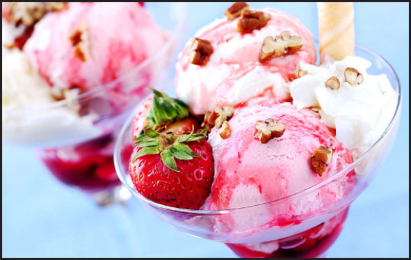 تبلیغ بستنی فروشی توسط عضو شورای شهر مشهد!