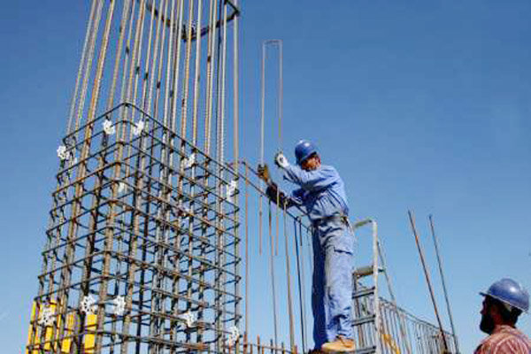 بکارگیری بیش از ۱۸ هزار کارگر ساختمانی در مشهد