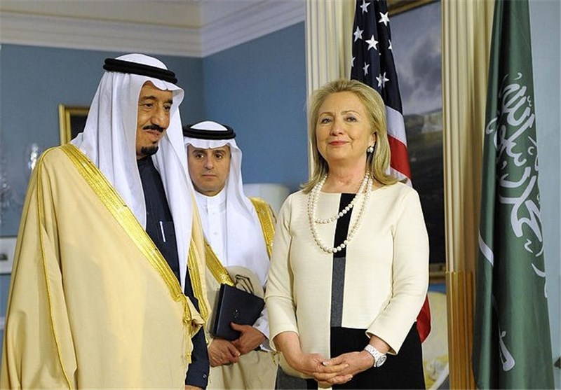 حمله سندرز به کلینتون برای کمک‌های عربستان