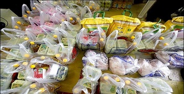 توزیع ۱۸۶ بسته غذایی برای نیازمندان شهرستان قوچان
