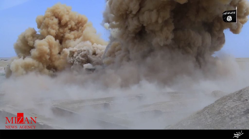 داعش دست به تخریب آثار باستانی موصل زد + عکس