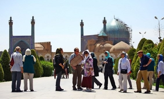 ۱۰ دلیل خوشمزه برای سفر به ایران