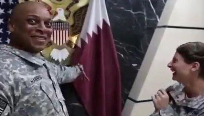 ویدئوی توهین سربازان آمریکایی به پرچم قطر + فیلم