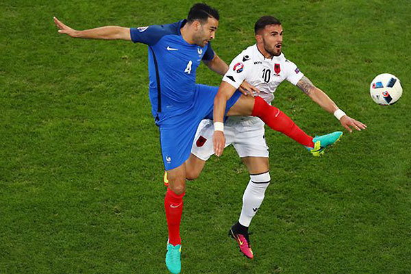 صعود فرانسه به دور دوم در آخرین لحظات