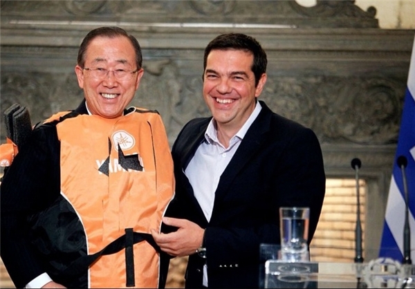 هدیه خاص و معنادار نخست‌وزیر یونان به بان‌کی‌مون+ عکس