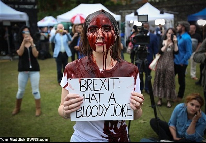 خشم و اشک جوانان لندنی از همه‌پرسی + تصاویر 