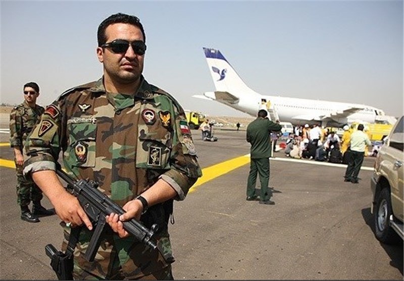«شیء مشکوک» پرواز تهران مشهد / انتقال هواپیما به بیرون محوطه