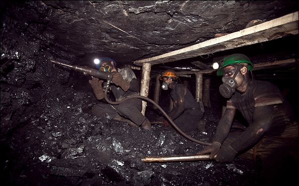 مصائب کار در معدن/ سختی کاری که حساب نمی شود 