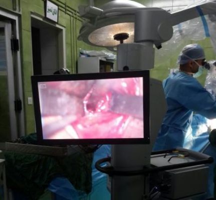 جدیدترین میکروسکوپ های جراحی مغز و اعصاب برای نخستین بار در شهرستان ساوه