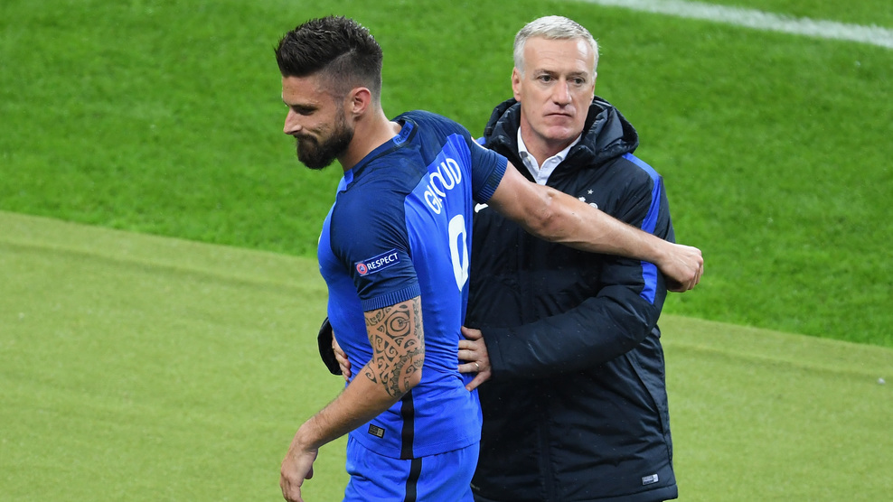 بهترین بازیکن فرانسه مقابل ایسلند چرا تعویض شد؟