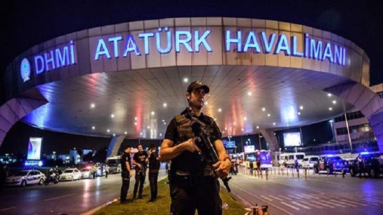 ترکیه تا کنون ۳۰ نفر را در ارتباط با حمله به فرودگاه آتاتورک متهم کرده است