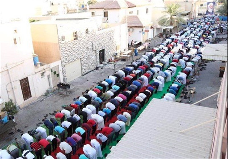 بیعت مردم بحرین در روز عید فطر با شیخ عیسی قاسم