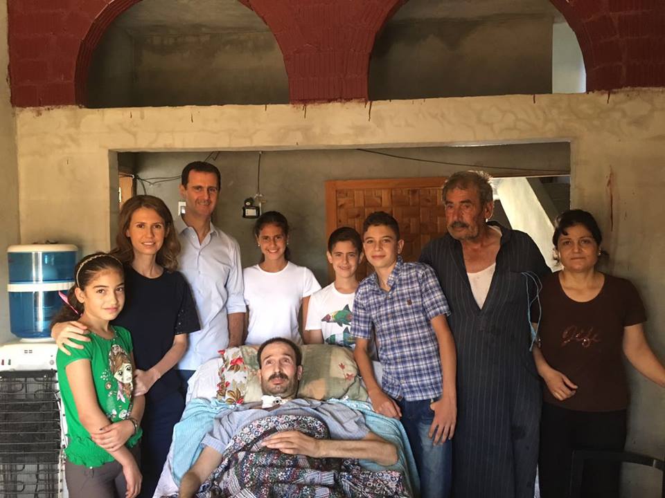  بازدید بشار اسد و همسرش از روستاهای حمص + تصاویر