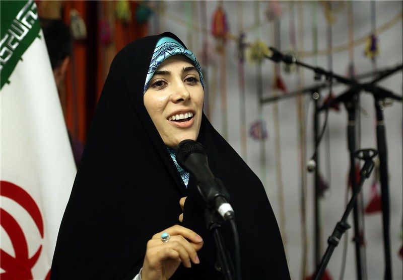 علت خواسته استعفای دختر صفدر حسینی چیست ؟