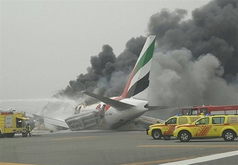 سانحه هواپیمای اماراتی هنگام فرود + تصاویر