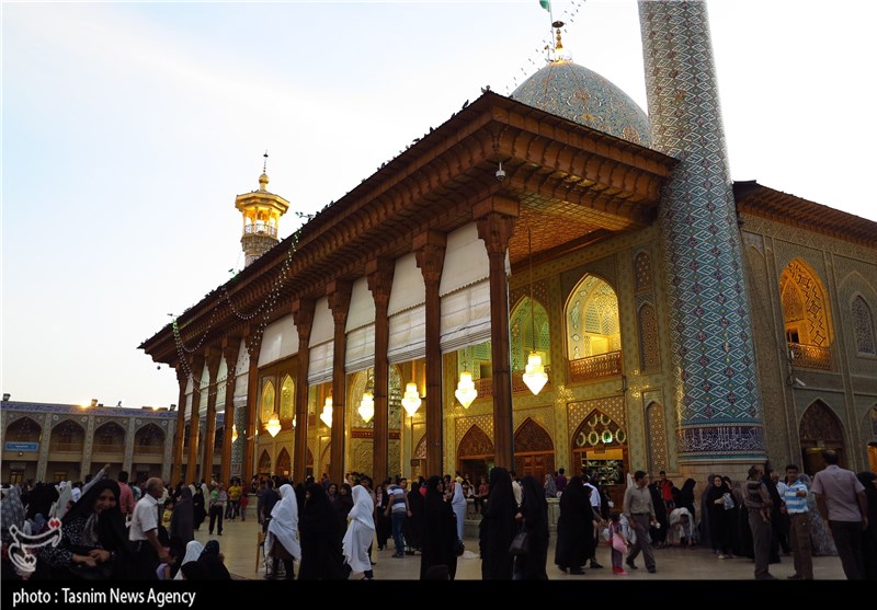  ۱۰ هزار زائر پیاده وارد شیراز شدند