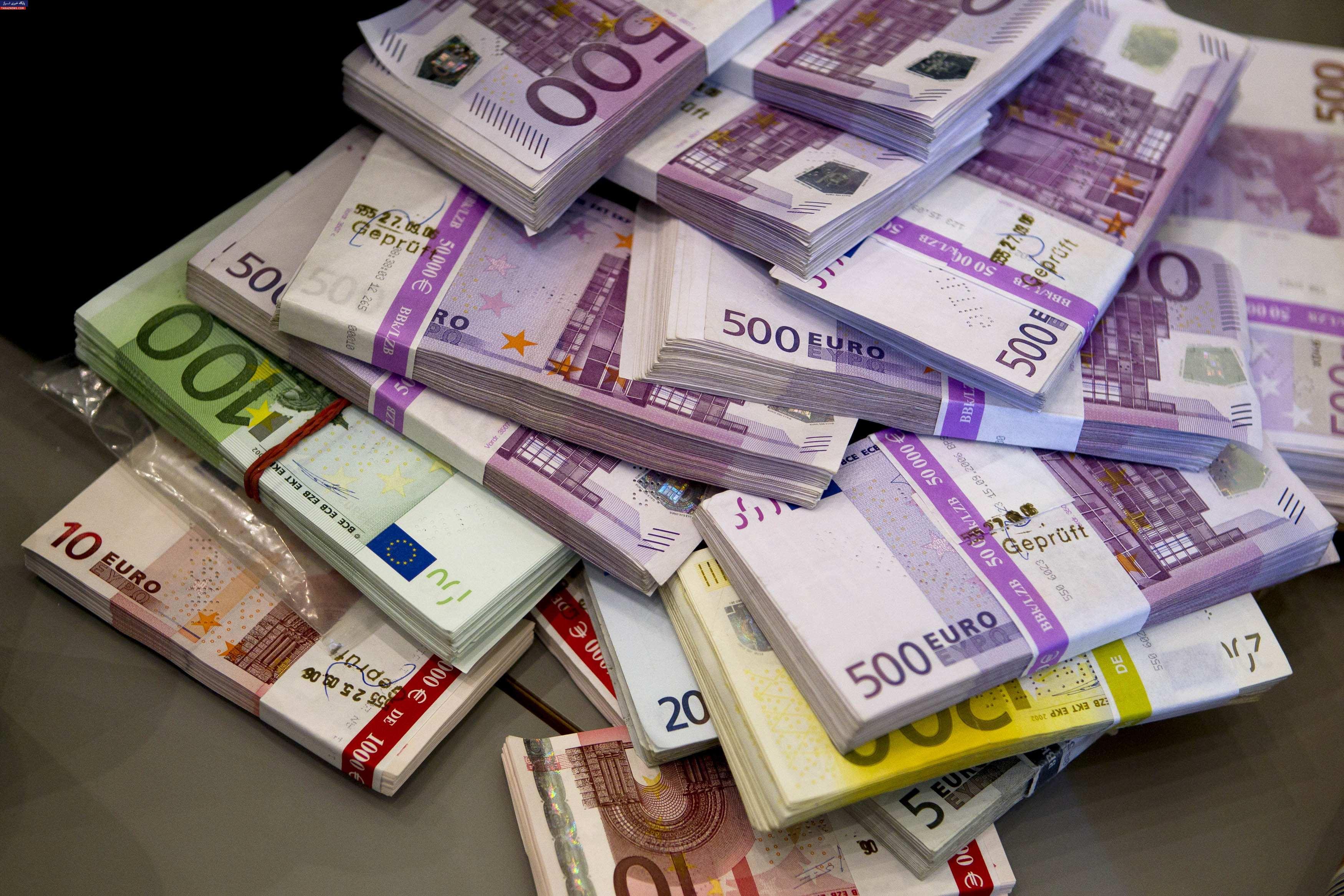 کاهش نرخ رسمی ۱۹ ارز/ یورو ۲۵۰ ریال تقویت شد+جدول
