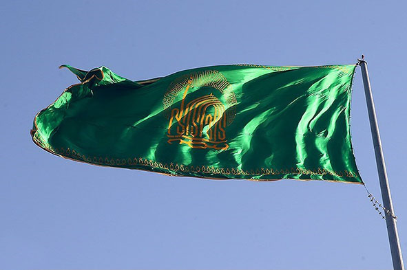 میزبانی ۲هزار و ۵۰۰ نیروی ارتش از پرچم بارگاه ملکوتی حضرت رضا(ع)  