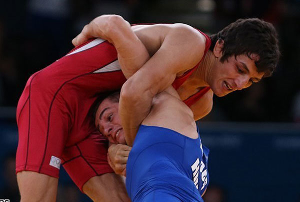 نابغه کشتی فرنگی امشب روی باسکول می رود