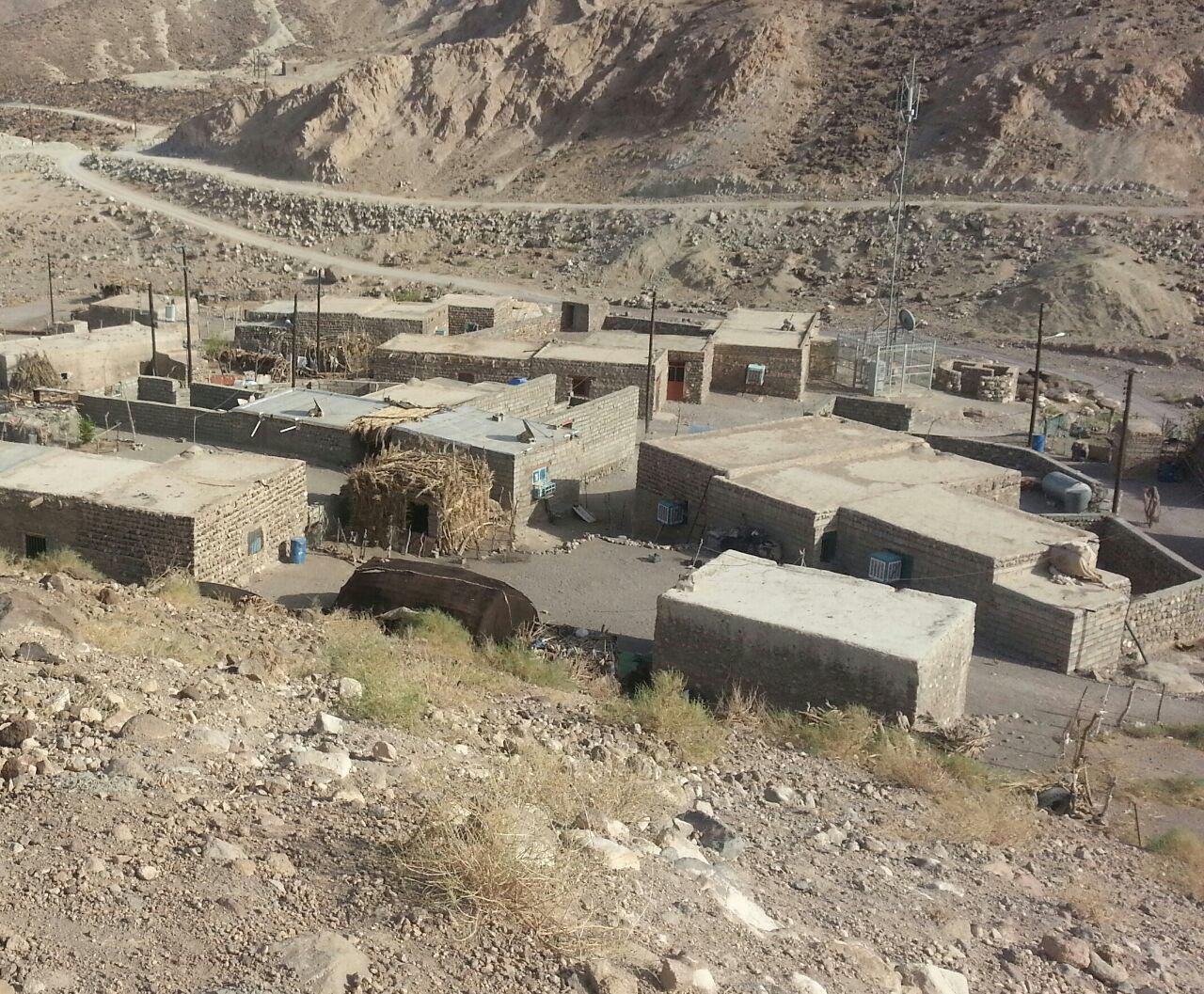 «گوانز» ایرانشهر؛ محروم از راه، آب و خانه بهداشت