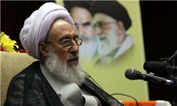 ایران با نقض برجام از سوی آمریکا فعالیت‌های هسته‌ای خود را از سر بگیرد