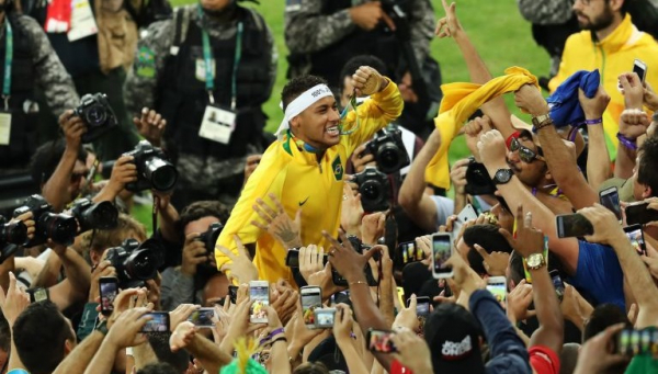 نیمار بازوبند کاپیتانی برزیل را واگذار کرد