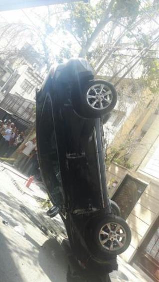  عکس/ واژگونی عجیب خودرو لکسوس 