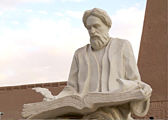 مشاهیر و مفاخر استان کرمان مهجور واقع شده‌اند