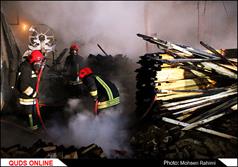آتش سوزی در انبار چوب/عکس خبری