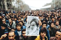 امام خمینی(ره) خودباوری را در مردم بیدار کرد