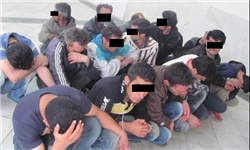 دستگیری ۱۷ نفر معتاد تابلو در میانه