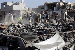 تجهیزات بزرگ نظامی ارتش یمن به «تعز» رسید/ هواپیماهای سعودی ده‌ها بار صعده را بمباران کردند