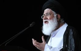 احمدی نژاد با قدرت محوری و زاویه گیری از ولایت مشکلات زیادی پدید آورد