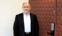 رفیق دوست:احمدی نژاد پایبند ولایت فقیه نبود/من هم جای ظریف بودم، با اوباما دست می دادم