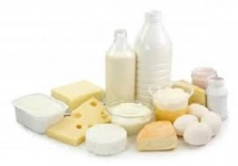 زنگ خطر کاهش مصرف سرانه شیر به صدا درآمد/ نسخه درمان طلای سپید کی پیچیده می شود؟