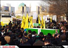 تشییع پیکرهای پاک دو شهید مدافع حرم در مشهد / گزارش تصویری