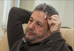 هنرمند روشنفکر نما، بی بی سی فارسی را خاموش کند، دیگر هیچی نمی‌داند