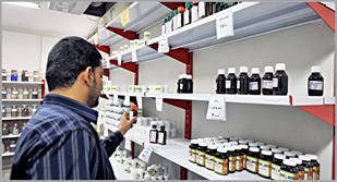 عضو جامعه اسلامی احیای گیاه درمانی ایران: «مافیا» مانع رشد طب سنتی است