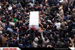 تشییع پیکر دو شهید مدافع حرم در قم/گزارش تصویری