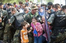 "پناهجویان افغانستانی" در یونان سفارت‌دار می‌شوند