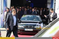 رئیس‌جمهور با چه خودرویی به نمایشگاه خودرو آمد؟ + تصاویر