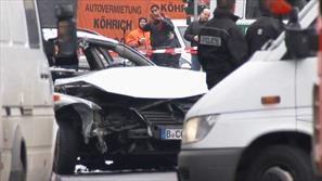 فیلم / انفجار خودرو در مرکز برلین