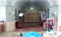 هوس پوشیدن لباس‌های سنتی آذری در خانه حیدرزاده